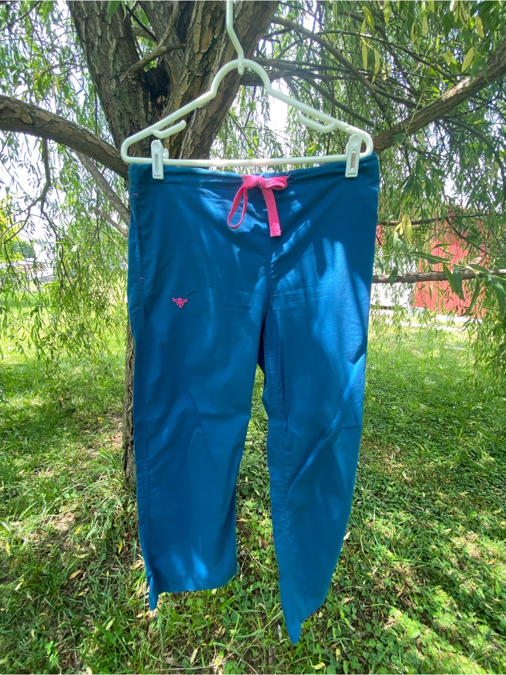 med couture Scrub Pants SM PETITE style 8705P Caribbean blue/hot pink